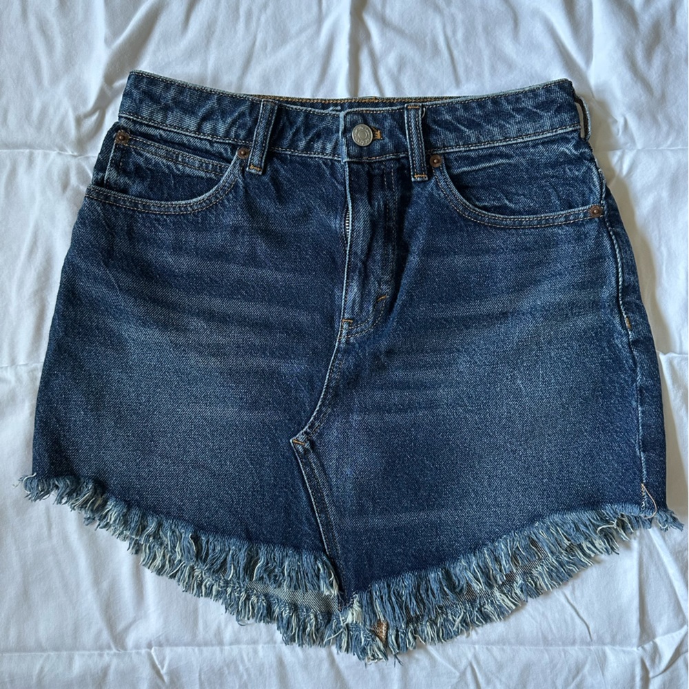 Free People Bailey Frayed Edge Mini Denim Skirt in Dark Wash